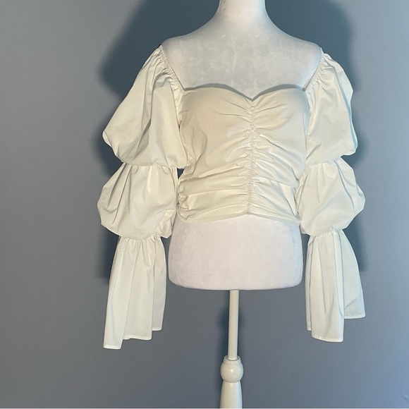 Lizette Collection Medium Ivory Low Cut Corset Blouse with Tiered Bishop Sleeves - Picture 12 of 16